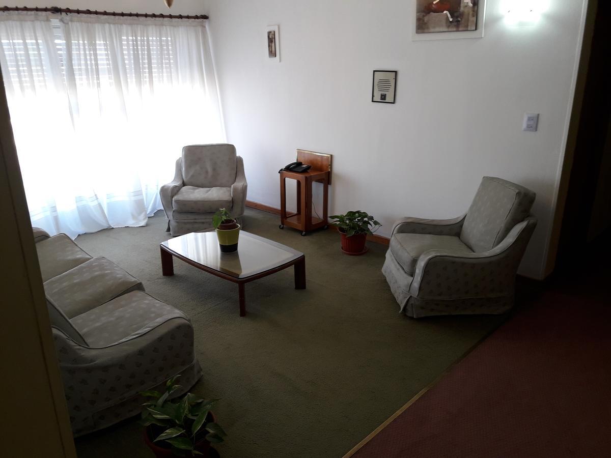 Iberia Hotel Olascoaga Neuquén Esterno foto